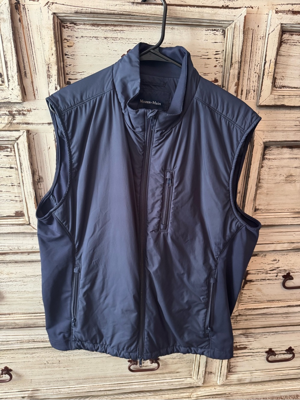 Mizzen+Main Men's Navy Wind-Resistant Sleeveless Vest
